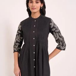 Rangmanch By Pantaloons Black Cotton Regular Fit Embroidered Tunic-image-95