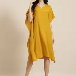 Qurvii Asymmetric Kaftan Dress With Gold Mettal Rings-image-83