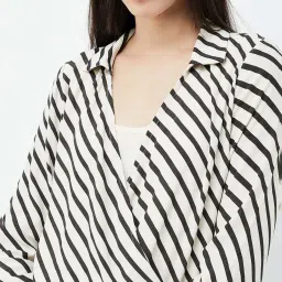 Code by Lifestyle White & Black Printed Top image 5