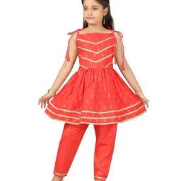 Aarika Kids Gajri Cotton Self Pattern Suit Set-image-31