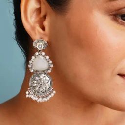 Abdesigns Silver Elegant Minimal Dangler Earrings-45