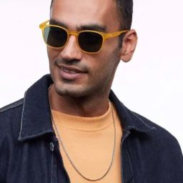 HUSTLR Green Wayfarer Polarised and UV Protected Lens Unisex Sunglasses image 3