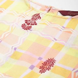 Sangria Geometric Printed Regular Top with Trousers image 5