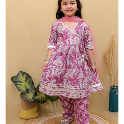 Superminis Cotton Half Sleeves Floral Printed & Lace Embellished Kurta Pant with Dupatta Set - Purple-image-94