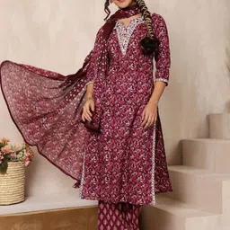 KIMAYRA Floral Printed Thread Work Pure Cotton Kurta with Palazzo & Dupatta-55