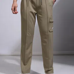 HIGHLANDER Men Pleated Cargos Trousers-picture-4