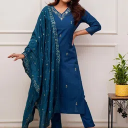 Lilots Women Floral Embroidered Regular Beads and Stones Kurta with Trousers & With Dupatta-image-26