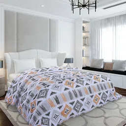 Monte Carlo White & Grey Geometric Printed Mild Winter 210 GSM Double Bed Duvet-image-92