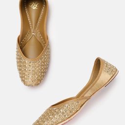House of Pataudi Women Embellished Ethnic Mojaris-image-49