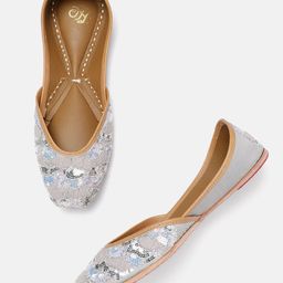 House of Pataudi Women Ethnic Embellished Mojaris-23