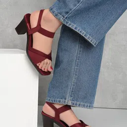 XE Looks Block Sandals-image-97