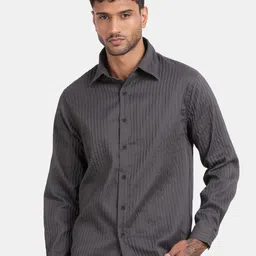 Blu MNKY Men Smart Slim Fit Vertical Striped Spread Collar Casual Shirt-image-75