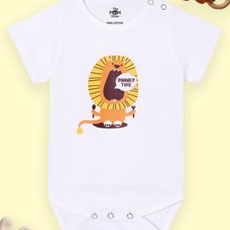 The Mom Store Cotton Knit Half Sleeves Dinner Time Text & Baby Lion Printed Onesie - White-image-25