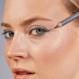 ALIX AVIEN PARIS Soft & Smooth Texture Waterproof Eyeliner Pencil- 0.5 ml -Green image 3