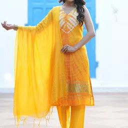 ASPORA Women Dyed Regular Pure Silk Kurta Set With Dupatta-picture-46