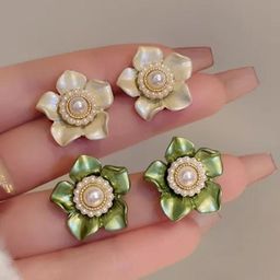 SZN KoreanEarring379 Set of 2 Silver-Plated Floral Shaped Artificial Stone Studs-19