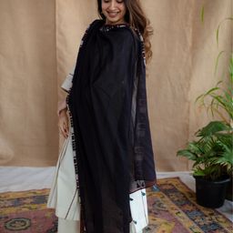 THE INDIAN ETHNIC CO Block Print Dupatta image 5
