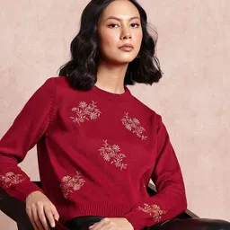 all about you Embroidered Acrylic Crop Pullover-46