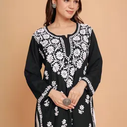 CORSICA Floral Embroidered Ethnic Top-picture-43
