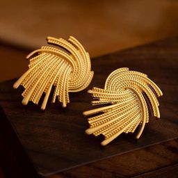 fabula Geometric Studs Earrings-15