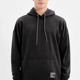 Trendyol Men Solid Hooded Sweatshirt-image-68