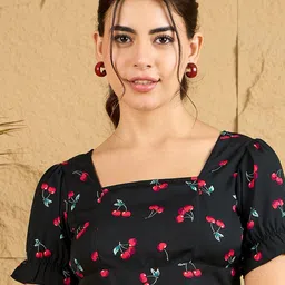 Berrylush Women Conversational Printed Crop Top-picture-16