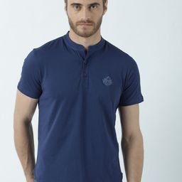 Huetrap Men Navy Blue Solid Mandarin Collar T-shirt-image-17