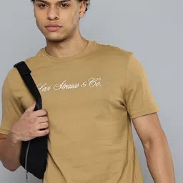 Levis Typography Printed Pure Cotton Slim Fit T-shirt-image-22
