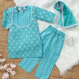 Desi Soota Cotton Woven Three Fourth Sleeves Floral & Chevron Printed Kurta & Coordinating Pant With Dupatta Set - Aqua-image-76