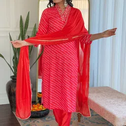 Moda Rapido Leheriya Printed V-Neck Sequinned Straight Kurta With Trousers And Dupatta image 5