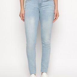 GUESS Women Skinny Fit Light Fade Jeans-image-8