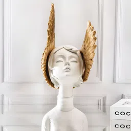 SMOKEY COCKTAIL White Figurine Showpiece-picture-41