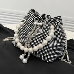 DOSYSO Embellished Potli Clutch-10