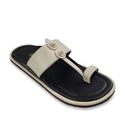 Madras Trunk Men's Agni White Kolhapuri Sandals-48