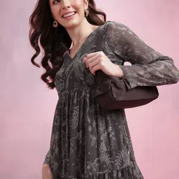 DressBerry Printed Ruffled A-Line Tiered Midi Dress-picture-14
