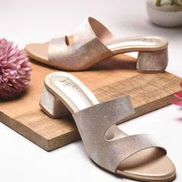 JM Looks Ethnic Block Sandals-19