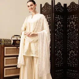 House of Pataudi Indie-Floral Foil Printed Jashn Kurta with Sharara & Dupatta-image-33