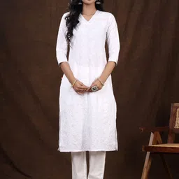 Chandbaali Floral Embroidered V-Neck Three-Quarter Sleeves Straight Kurta-picture-43