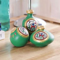 VarEesha Miniature Green & Golden Terracotta Flower Pot - Set of 3-image-15