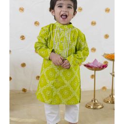 Tiber Taber Full Sleeves Block Motif Bandhani Design & Gota Lace Embellished Kurta With Pyjama Set - Green-picture-18