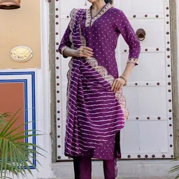 Navlik Bandhani Printed V-Neck Sequinned Kurta With Trousers & Dupatta image 2