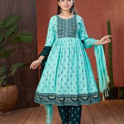 Aarika Three Fourth Sleeves Floral Motif Printed & Sequins Embellished Kurta With Pant & Dupatta Set - Sea Green-image-94