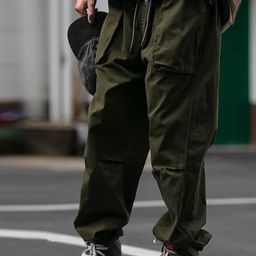 StyleCast x Revolte Men Easy Wash Pleated Cargos Trousers-image-42