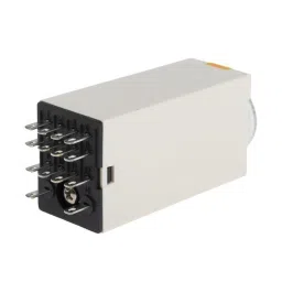 RS PRO Single Function Timer Relay Plug In Mount 24 V DC 4PDT Model No. 1792982 image 2