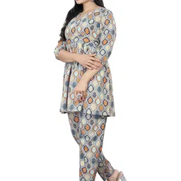 KANUDA Women White Poly Crepe Kurta Sets-picture-11