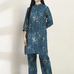 Rangriti Floral Printed Mandarin Collar Gotta Patti Straight Kurta with Trouser-12
