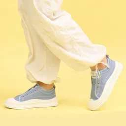 yoho Women Woven Design Sneakers-image-10