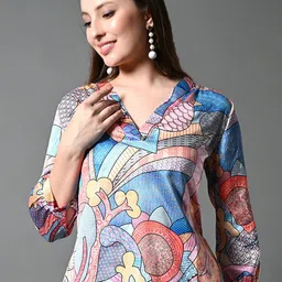The Roadster Lifestyle Co Printed V-Neck Top-image-69