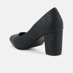 Mast & Harbour Textured Block Heel Sandals image 3