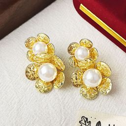 MEENAZ Korean Gold-Plated Pearls Floral Shaped Studs-picture-5